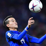Cầu thủ đấm trộm trọng tài xin chia tay tuyển Thái Lan