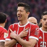 Lewandowski ghi hat-trick, Bayern hủy diệt Dortmund