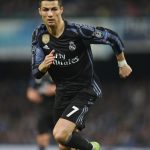 Ronaldo vô địch về lượng người theo dõi trên Twitter và Instagram
