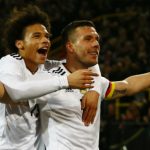 Đức đánh bại Anh nhờ 'siêu phẩm chia tay' của Podolski