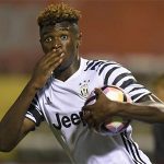 Cha của sao trẻ đòi Juventus tặng máy cày nếu muốn giữ con trai
