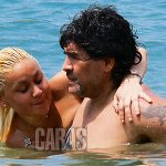 Tình cũ tiết lộ bí mật tình dục khác thường của Maradona