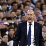 Zidane chê dàn sao Real kém thông minh khi thua Barca