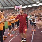 Đội bóng hạng hai Nhật Bản chào mời Totti