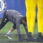 Diego Costa tự tập một mình khi Chelsea có hai ngày nghỉ