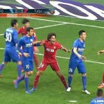 Cầu thủ Trung Quốc bị cắt lương hết mùa sau pha dẫm chân Witsel