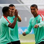 Ronaldo nói với đồng đội ở tuyển Bồ Đào Nha về việc sẽ rời Real