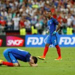 Cầu thủ Pháp khóc nức nở khi tuột chức vô địch Euro 2016