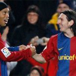 Ronaldinho tiếc vì chơi bóng cạnh Messi quá ít