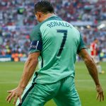 Ronaldo từ chối phỏng vấn sau khi trở thành Cầu thủ hay nhất trận