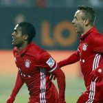Siêu phẩm sút xa đưa Bayern trở lại đỉnh Bundesliga