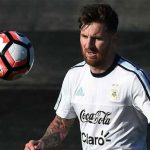 Maradona chê Messi 'thiếu cá tính'