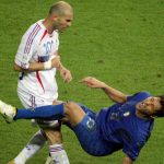 Materazzi tiết lộ vì sao bị Zidane 'thiết đầu công'