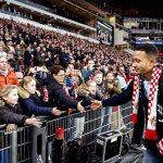 Depay trở lại chia tay CĐV PSV sau hơn nửa năm đá cho Man Utd