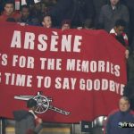 CĐV Arsenal lại giăng biểu ngữ đòi sa thải Wenger