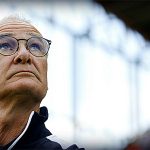 Ranieri dè dặt khi Leicester sắp đụng một loạt 'đá tảng'