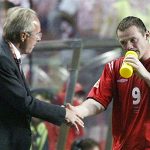 Rooney từ chối lương hàng trăm triệu đôla để ở lại Man Utd
