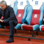 Mourinho lại bị phạt, nguy cơ vắng trận gặp Liverpool