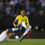 Neymar im tiếng, Brazil hút chết tại Argentina