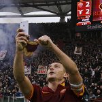 Francesco Totti: Khi thời gian đã rêu phong
