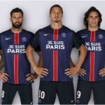 PSG in dòng chữ 'Tôi là Paris' trên áo đấu