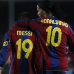 Messi tiết lộ bí quyết thừa kế áo số 10 của Ronaldinho