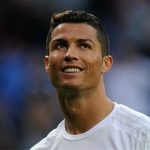 Ronaldo từ chối cam kết giải nghệ tại Real