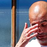 Guardiola xin lỗi Bayern vì thất bại ở Champions League