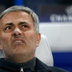 Mourinho xin lỗi CĐV dù đi tiếp ở Champions League