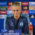 Mourinho cảnh cáo cầu thủ Chelsea: 'Tôi rất nhẫn tâm'