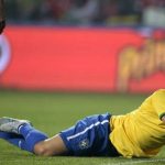 Romario khuyên siêu trung vệ Thiago Silva rời tuyển Brazil