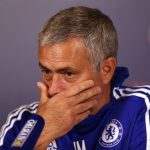 Mourinho lại bị phạt vì đổ lỗi trọng tài